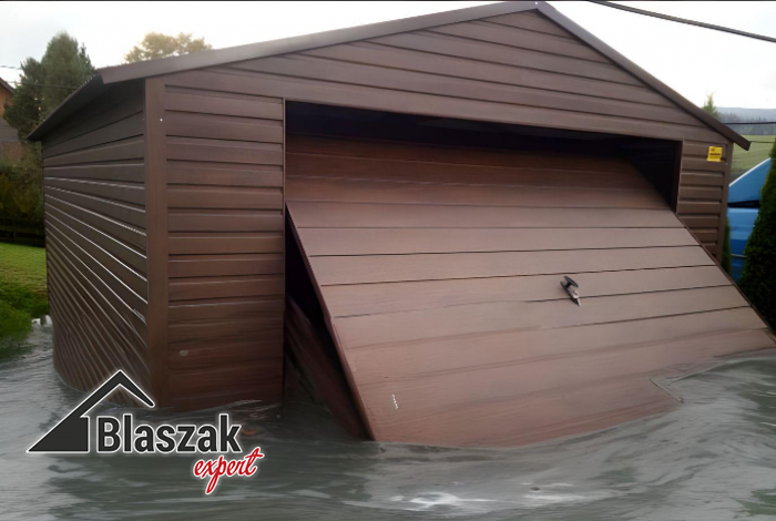 Garaże blaszane – idealne rozwiązanie podczas powodzi i deszczu