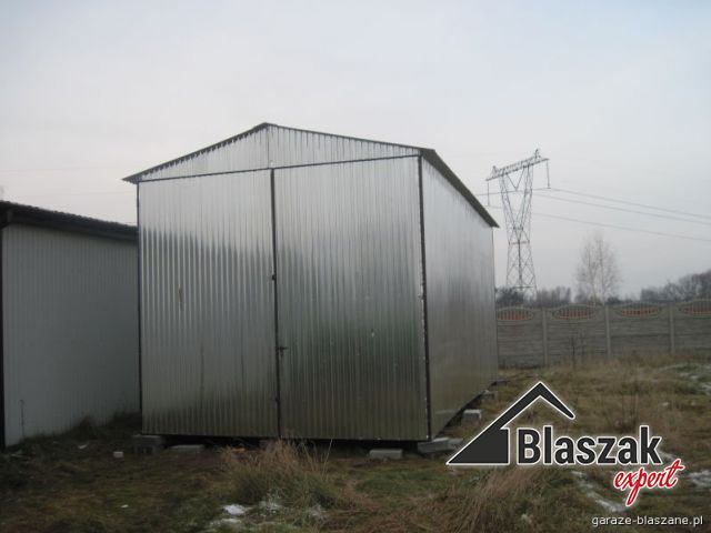 Garaż ocynkowany - (3.5 m x 7 m)