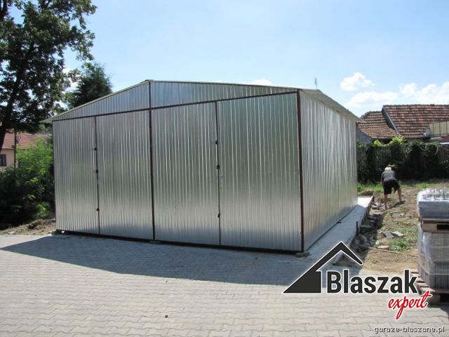Garaż ocynkowany - (7 m x 8 m)