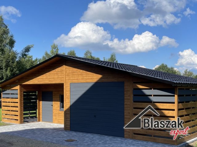 Garaż drewnopodobny z ażurowymi wiatami - (11 m x 6.5m)