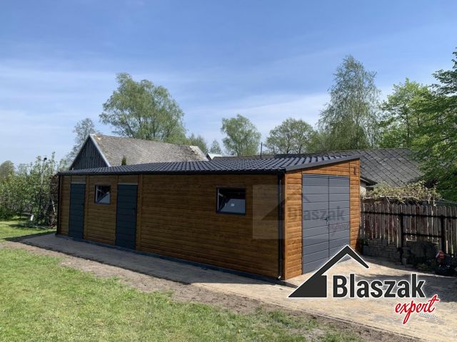 Garaż drewnopodobny z pomieszczeniami gospodarczymi - (4 m x 10 m)