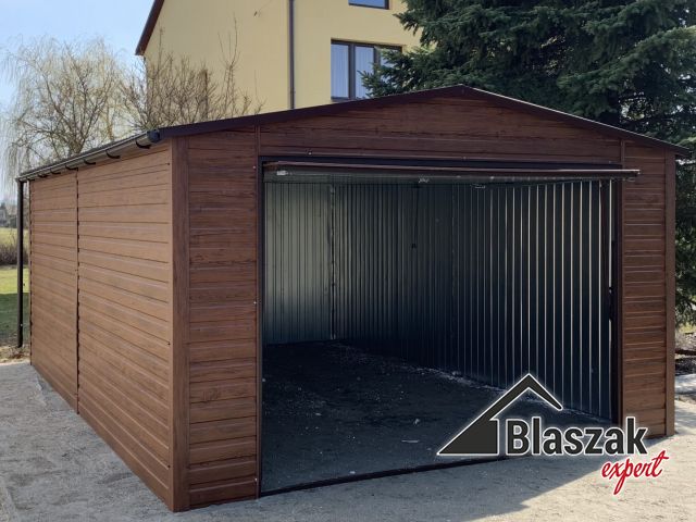 Garaż drewnopodobny ocieplony - (4 m x 6 m)