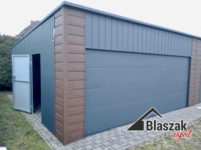 Garaż akrylowy z nowoczesnymi drewnopodobnymi wstawkami - (12 m x 7 m)
