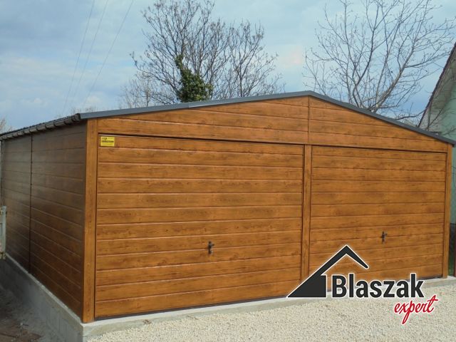 Garaż drewnopodobny szeroki panel - (6 m x 6 m)