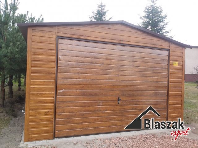 Garaż drewnopodobny ocieplony - (4 m x 6 m)